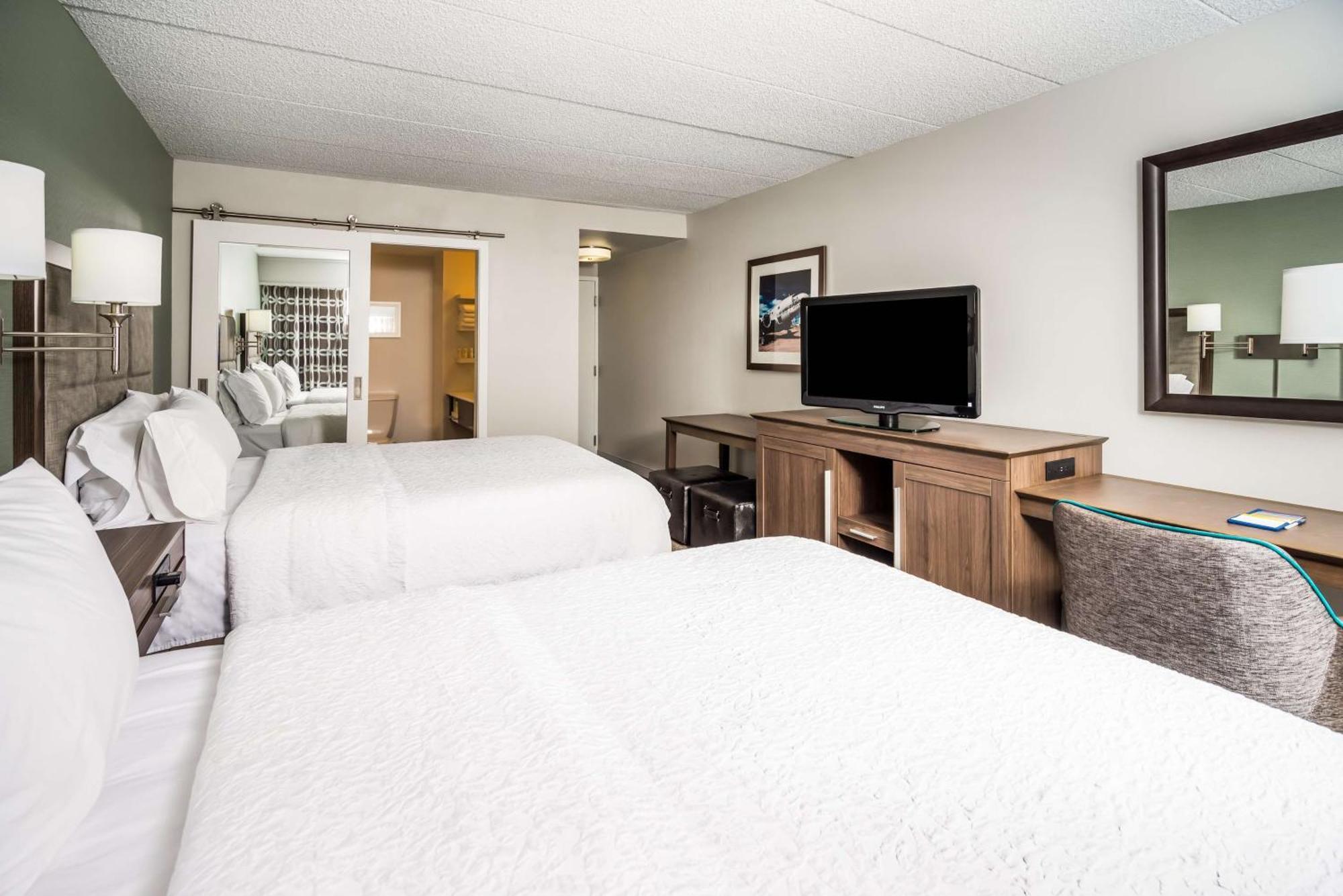 Hampton Inn Доувър Екстериор снимка