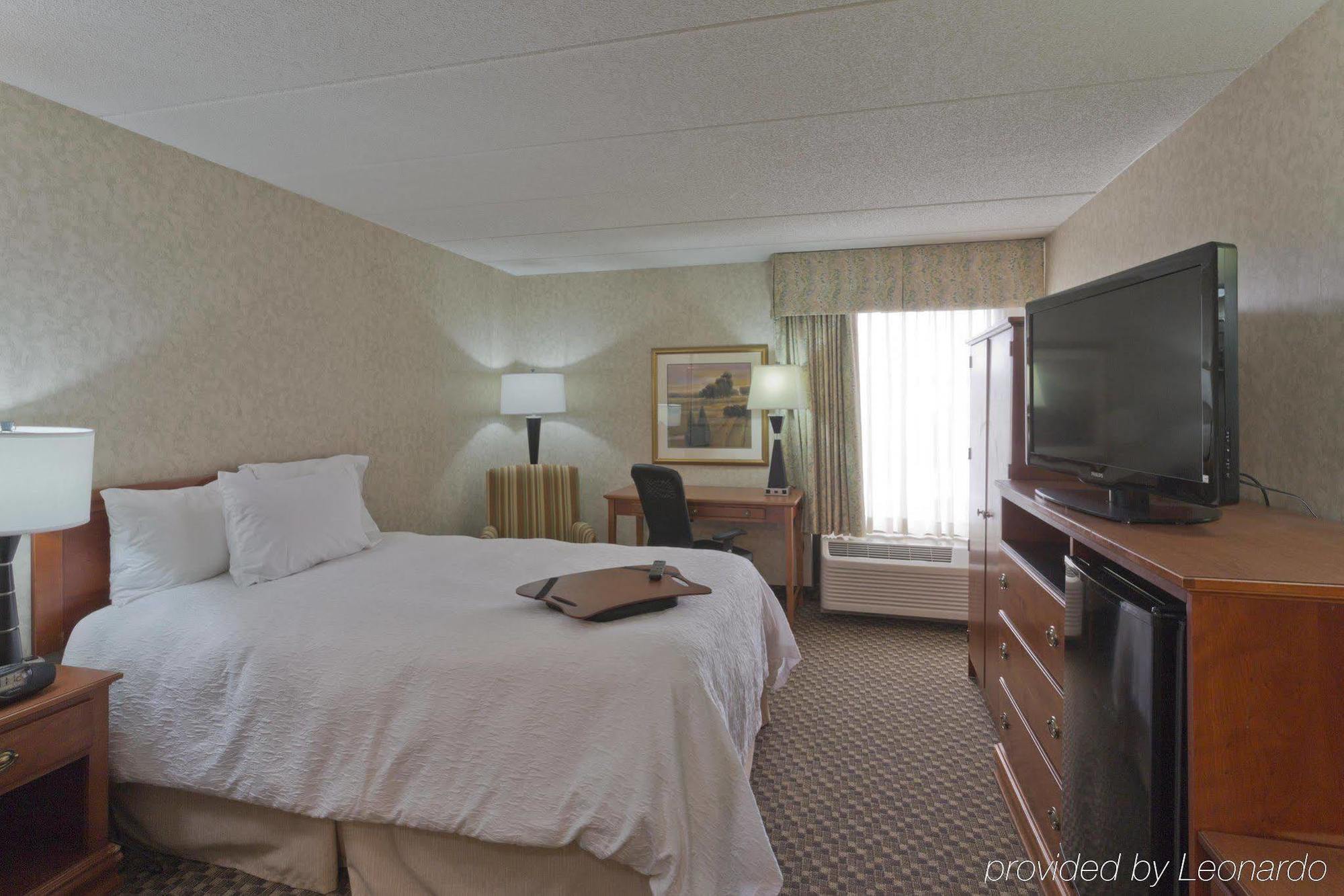 Hampton Inn Доувър Екстериор снимка